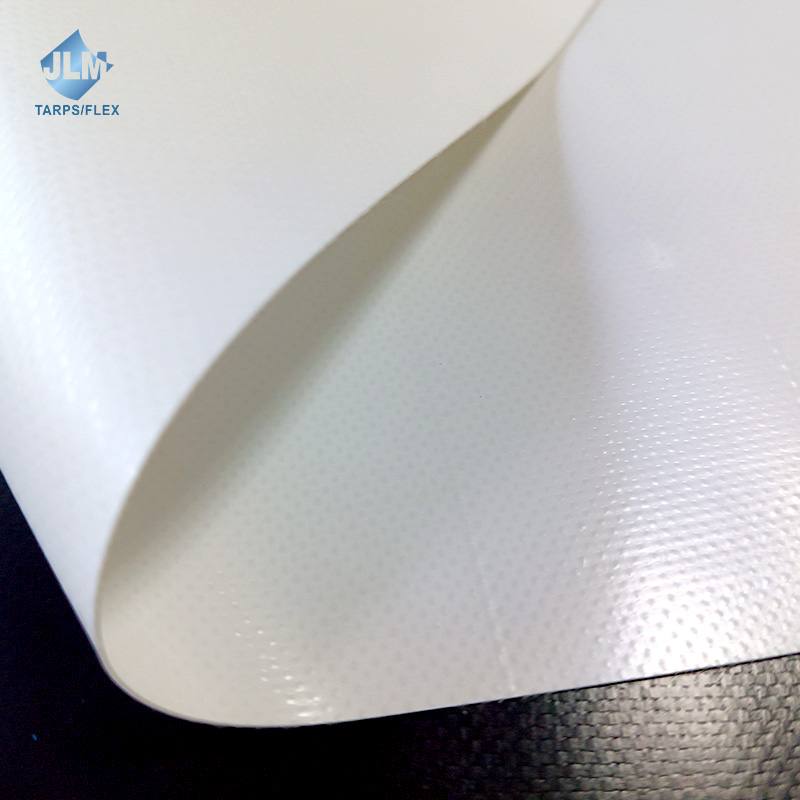 Quel est le matériau de bannière le plus approprié pour la publicité extérieure ?